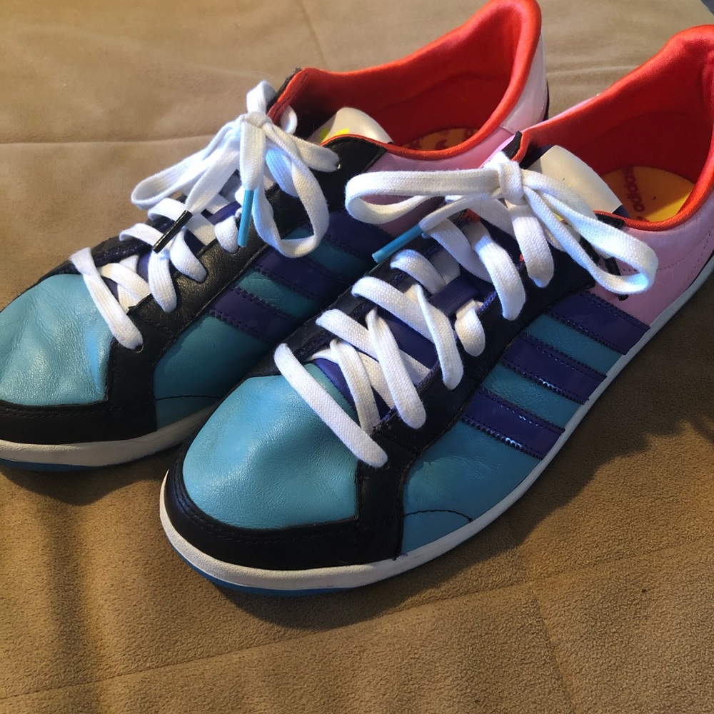 Adidas women’s sneakers size 10
